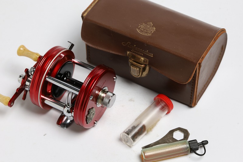 アブガルシア アンバサダー 5000 459907 4スクリュー