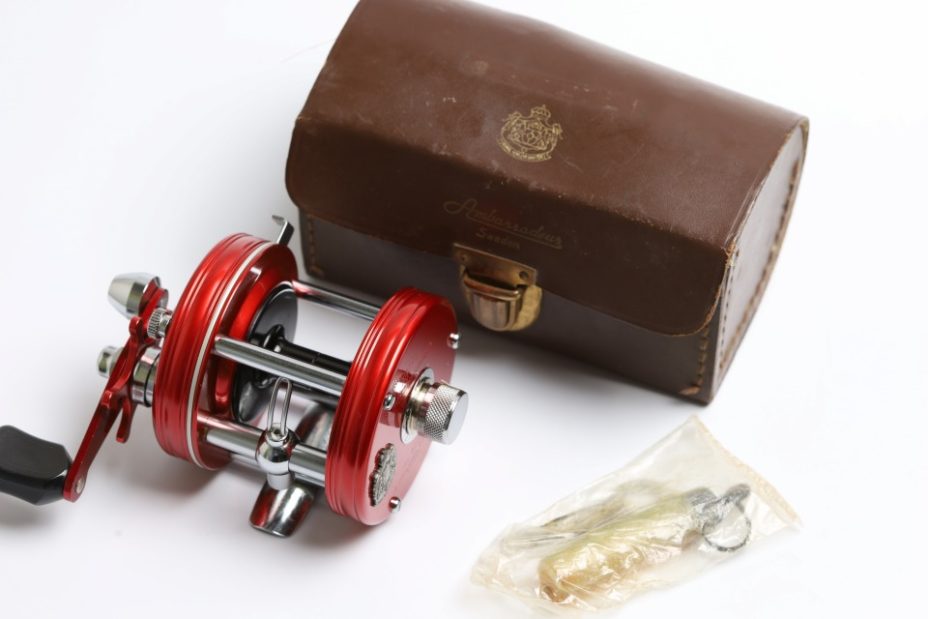 アブガルシア アンバサダー 5000 4スクリュー 440798 未使用